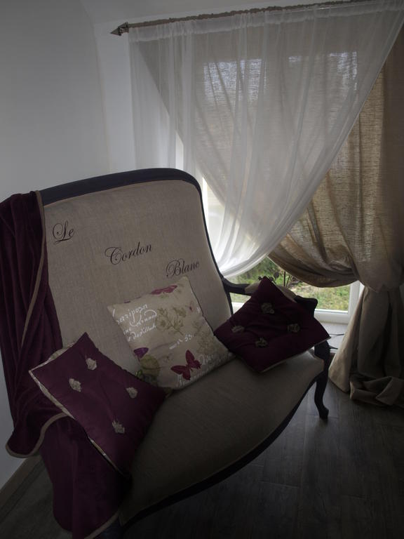 Le Cordon Blanc-Evran Bed & Breakfast Exterior photo