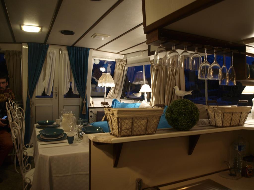 Le Cordon Blanc-Evran Bed & Breakfast Exterior photo